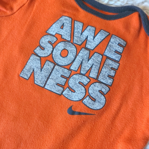 Nike Awsomeness Onesie - Picture 4 of 5